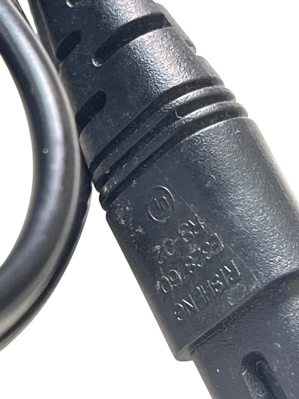 2-Prong Power Cord 7A 125V IEC 60320 C7 Connector Black Approx. 6 Feet Long 20i